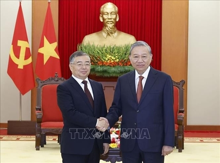 Party chief receives Head of Communist Party of China Central Committee